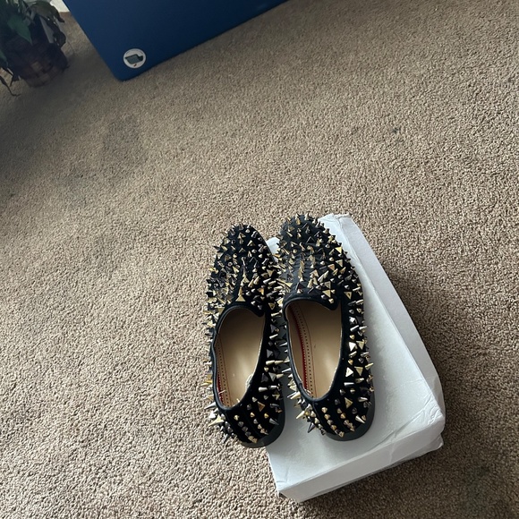 BLACK LOAFERS W/ GOLD SPIKES main image 6